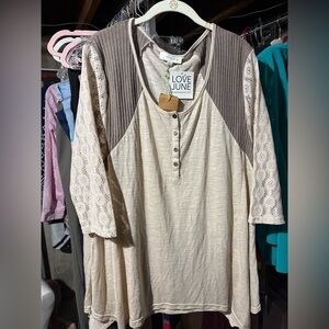 Umgee Cream Tunic with Taupe Ribbed Yoke and Lace Sleeves
